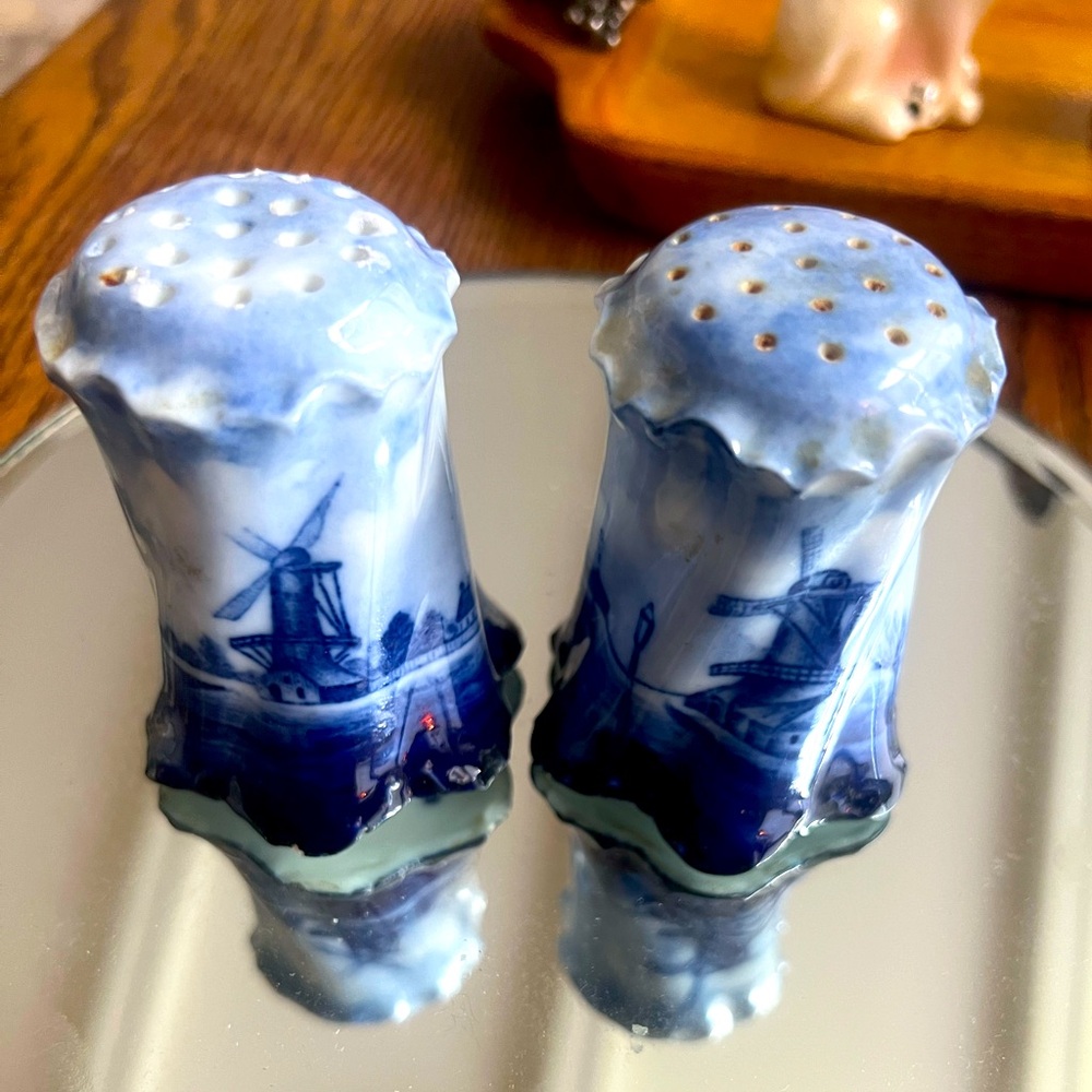 Antique 💙 Blue Delft Salt & Pepper Shakers Marked Rosenthal Versailles Germany